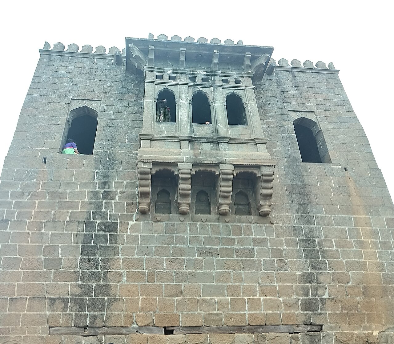 Shivneri Main Approach